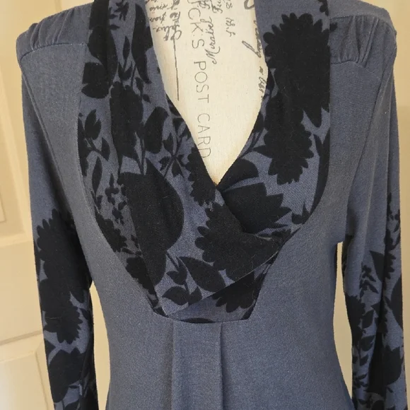 Reborn Asymmetrical Dress in Black and Gray - Picture 4 of 13